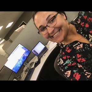 Meet your Posher, Monica